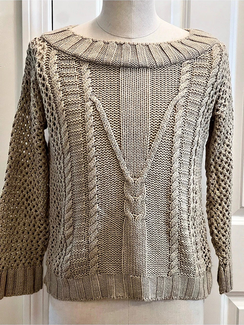 Alya Cable Knit Open Stitch Sweater Size Small Like New